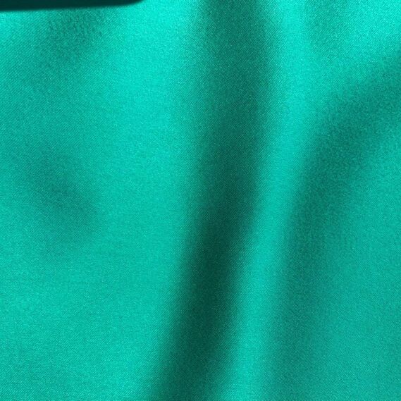 Тканина костюмна атласна Scarlett, 140 см, 495 гр/м2, для одягу, плаття, костюмів, спідниць смарагд, фото 2 Тканина костюмна атласна Scarlett, 140 см, 495 гр/м2, для одягу, плаття, костюмів, спідниць смарагд, фото 2
