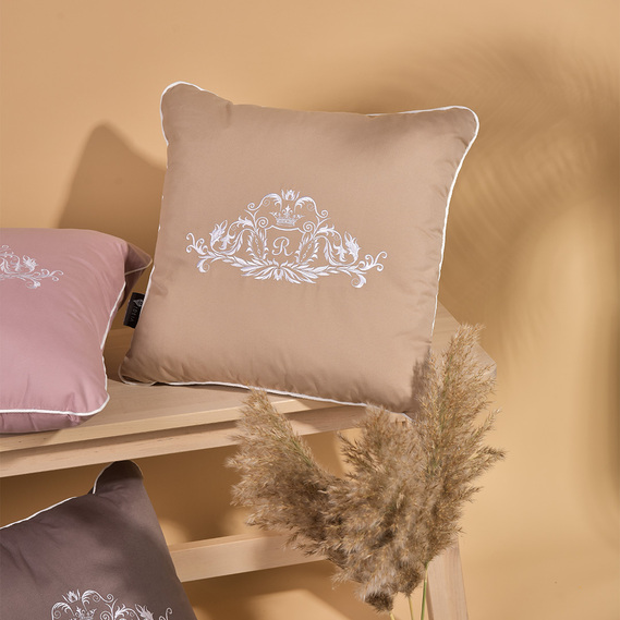 Подушка декоративна ROYAL з вишивкою ТМ IDEIA 45х45 см беж, фото 2