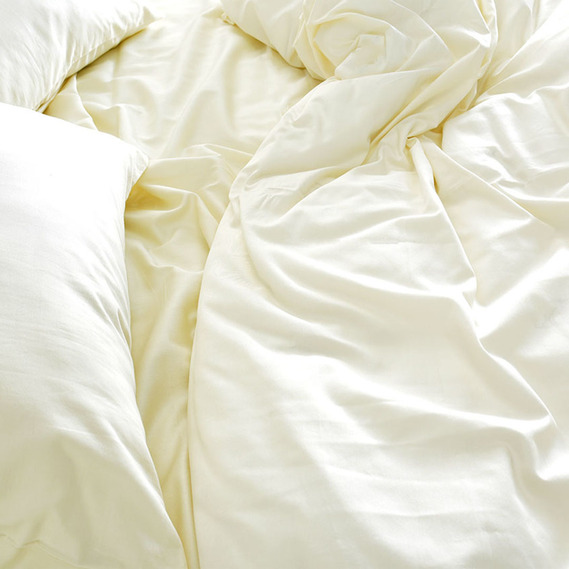 Тканина сатин для постільної білизни однотонна, щіл 130 гр/м2 210 ТС, бавовна, 240 см 11-0103 TPX ваніль, фото 1