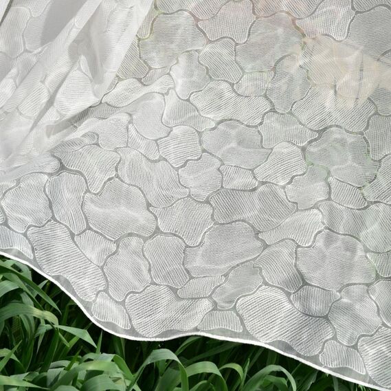 Тюль батист з вишивкою Монпасьє V-B1 молоко, фото 4 Тюль батист з вишивкою Монпасьє V-B1 молоко, фото 4