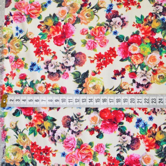 The fabric is staple twill with a print V-5/1 розалій крем, фото 3 The fabric is staple twill with a print V-5/1 розалій крем, фото 3
