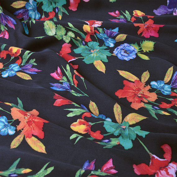 The fabric is staple twill with a print V-7/2 іриси чорний, фото 2 The fabric is staple twill with a print V-7/2 іриси чорний, фото 2
