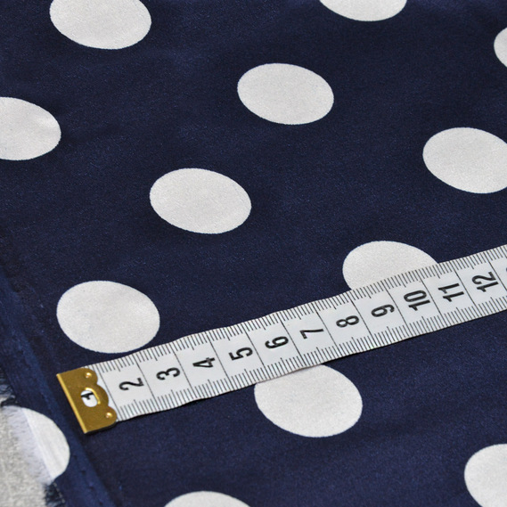 Ткань плательная атлас Горохи велик.т/синій, фото 2