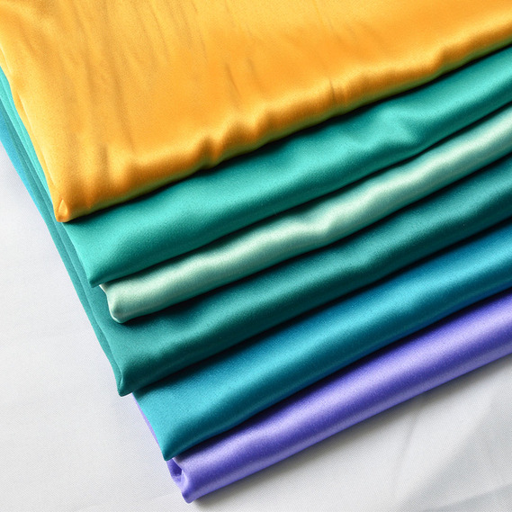 The fabric is double stretch taffeta червона, фото 3