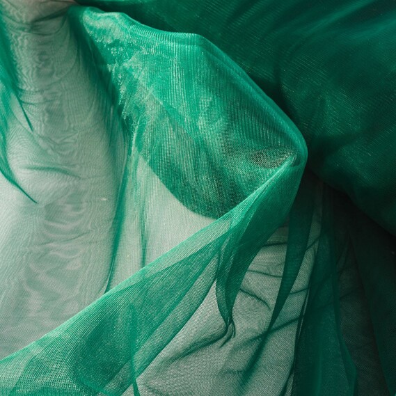 Ткань фатин евро 300 см 15 гр/м2 легкая декоративная для платьев, костюмов, декора  №92 смарагд, фото 1