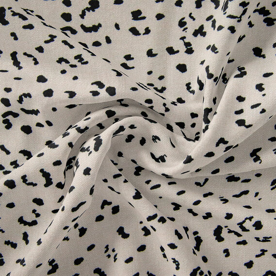 Тканина штапель твіл принт, 140 см, 160 гр/м2, для суконь, блузок, спідниць гепард світлий беж, фото 1