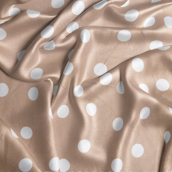 Тканина плательна атлас шовк стрейч 145 см 95 гр/м2 легка тканина для суконь, блуз, піжам та аксесуарів горошок беж, фото 2 Тканина плательна атлас шовк стрейч 145 см 95 гр/м2 легка тканина для суконь, блуз, піжам та аксесуарів горошок беж, фото 2