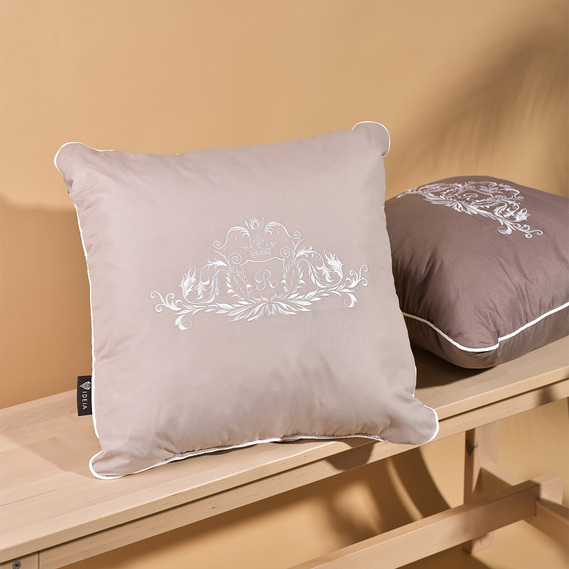Pillow ROYAL with an embroidery of ТМ IDEIA 45х45 cm св.сірий, фото 2