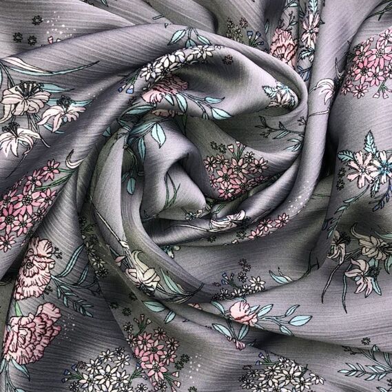 Тканина плательна атлас креш букети сірий, фото 3