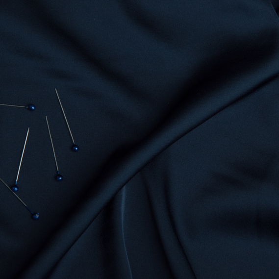 Ткань плательная атлас шелк Vanessa сапфір, фото 3