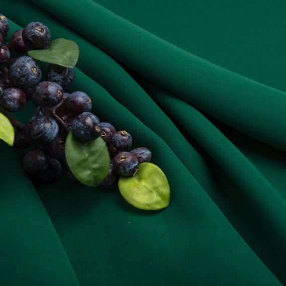 Тканина костюмна Barbie креп, 145 см, 228 гр/м2, для одягу, плаття, костюмів, спідниць смарагд, фото 3 Тканина костюмна Barbie креп, 145 см, 228 гр/м2, для одягу, плаття, костюмів, спідниць смарагд, фото 3