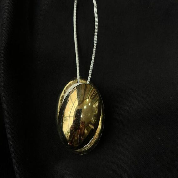 Магнит подхват для штор на тросе V-C-17 овал вензель золото корич, фото 4 Магнит подхват для штор на тросе V-C-17 овал вензель золото корич, фото 4