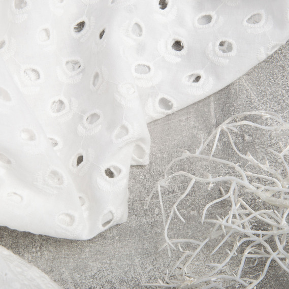 Ткань батист прошва натуральная хлопок 130 см, 120 г/м2, для рубашек, платьев, детской одежды Аделіна молоко, фото 3