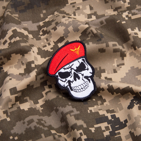 Ukrainian Airborne Troops Skull Chevron Patch with Velcro, 7x8.5 cm, фото 3