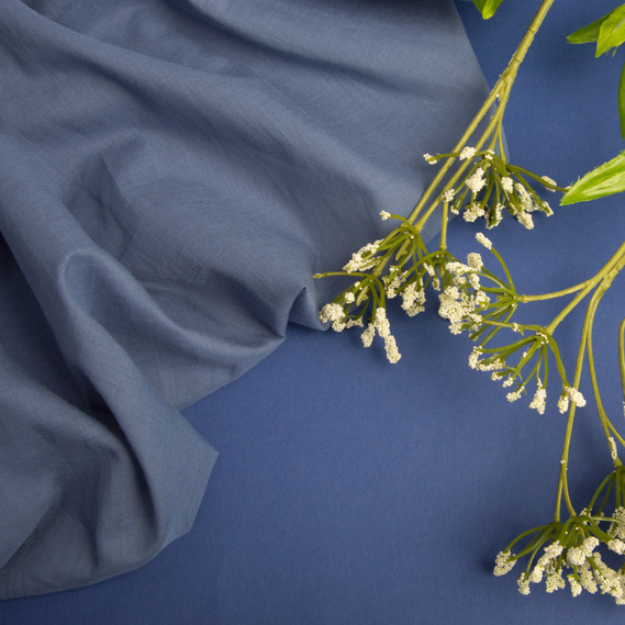 Тканина батист однотонна 145 см 74 гр/м2 бавовняна, натуральна для літніх суконь і блуз, сорочок, дитячого одягу денім, фото 3