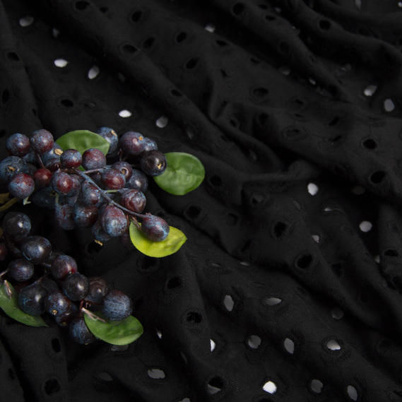 Ткань батист прошва натуральная хлопок 130 см, 120 г/м2, для рубашек, платьев, детской одежды Аделіна чорний, фото 4