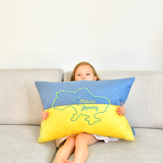 Подушка декоративна Обійми Україну IDEIA 45х65 см з вишивкою, фото 6 Подушка декоративна Обійми Україну IDEIA 45х65 см з вишивкою, фото 6