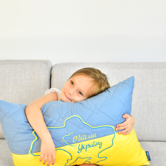 Подушка декоративна Обійми Україну IDEIA 45х65 см з вишивкою, фото 12 Подушка декоративна Обійми Україну IDEIA 45х65 см з вишивкою, фото 12