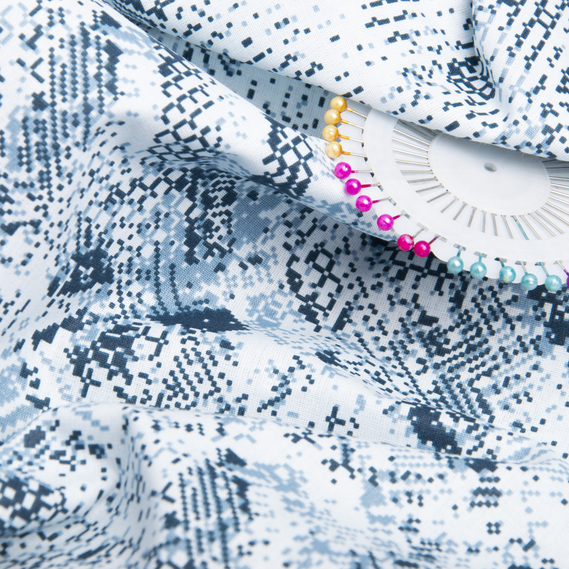 Тканина бязь ранфорс для постільної білизни, бавовна, 130 гр/м2, 240 см фон блакитний, фото 2 Тканина бязь ранфорс для постільної білизни, бавовна, 130 гр/м2, 240 см фон блакитний, фото 2