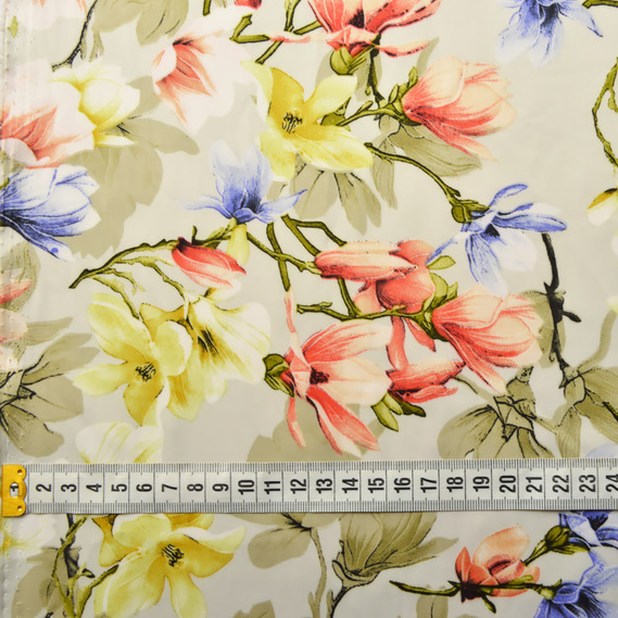 Тканина атлас шовк-сатин Armani V-6/2 сакура світло сіра, фото 3 Тканина атлас шовк-сатин Armani V-6/2 сакура світло сіра, фото 3