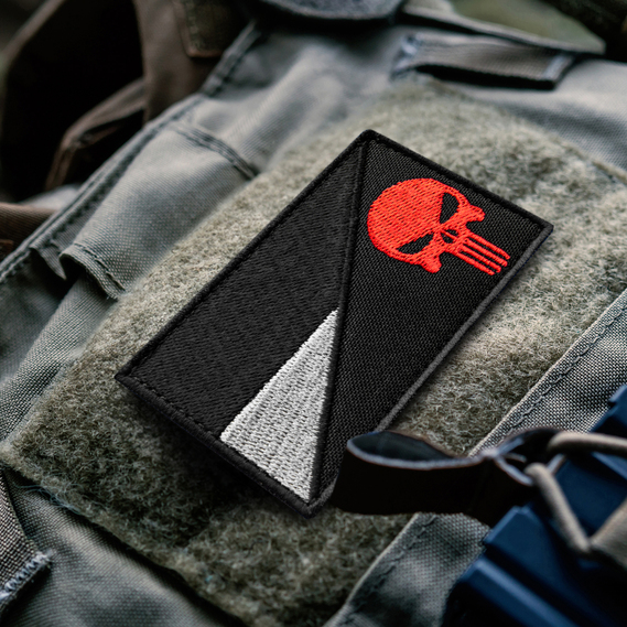 Набор шевронов 2 шт с липучкой Флаг Украины и Череп Каратель черный 5х8 см, фото 2