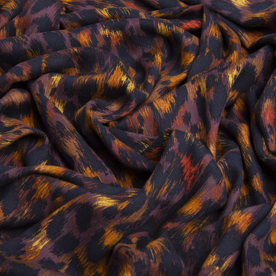 The fabric is staple twill with a print V-26/1 леопард коричневий, фото 2