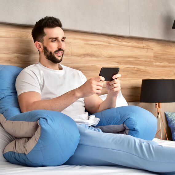 Наволочка на П-подушку зі стібкою для вагітних та відпочинку 140х75х20 см з блискавкою джинс/св.сіра, фото 4 Наволочка на П-подушку зі стібкою для вагітних та відпочинку 140х75х20 см з блискавкою джинс/св.сіра, фото 4