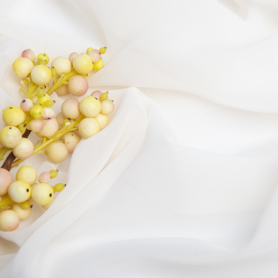 Ткань плательная шифон Рандеву 87 г/м2 молоко, фото 3 Ткань плательная шифон Рандеву 87 г/м2 молоко, фото 3