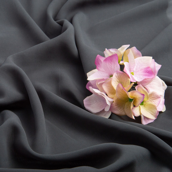 Ткань плательная шифон Sheila легкая полупрозрачная для платьев, блуз. аксессуаров темно сірий, фото 3 Ткань плательная шифон Sheila легкая полупрозрачная для платьев, блуз. аксессуаров темно сірий, фото 3