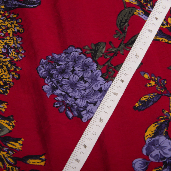 Ткань вискоза плательная Муслин 140 см, 90 гр/м2 для платьев, блузок, юбок, халатов, костюмов гіацинт на червоному, фото 4