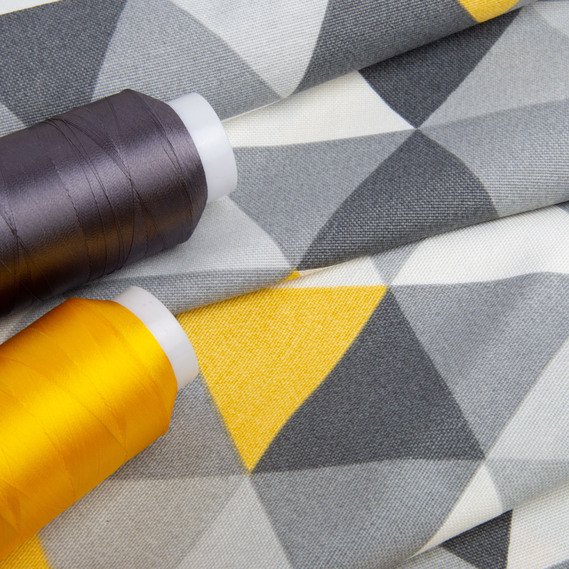 Ткань декоративная Трикутники хлопок с водоотталкивающей пропиткой для скатертей, штор, декора
 V-2 жовто сіра, фото 3 Ткань декоративная Трикутники хлопок с водоотталкивающей пропиткой для скатертей, штор, декора
 V-2 жовто сіра, фото 3