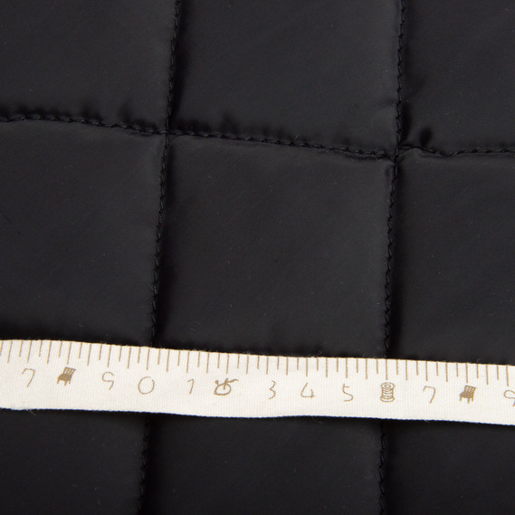 Ткань подкладочная стеганная утеплитель 7,5x7,5 см, синтепон 100 + спанбонд, плащевой однотонный, 140 см, 210 гр/м2 чорна, фото 5