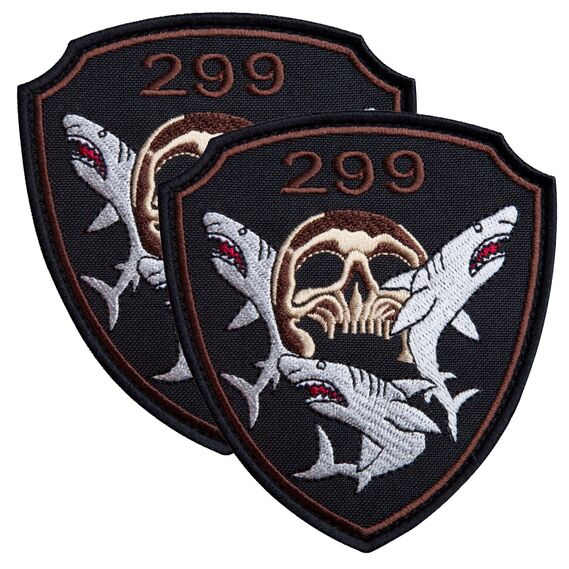 Набір шевронів 2 шт на липучці 299 бригада тактичної авіації України Череп з акулами чорний 9х10 см, вишитий патч нашивка шеврон¶¶, фото 1