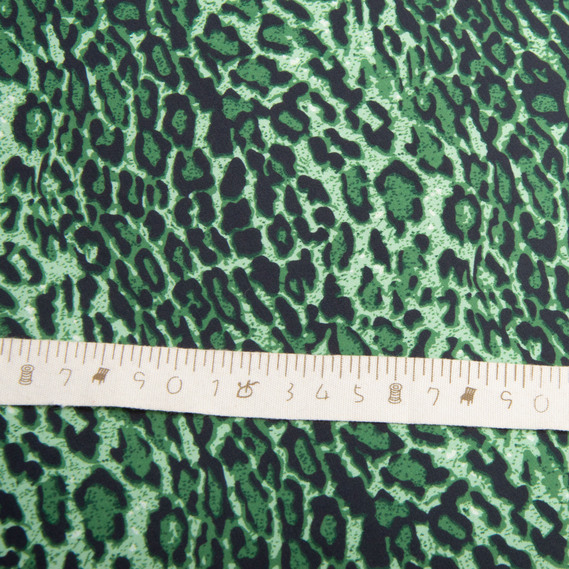 Ткань для одежды Атлас шелк с рисунком, 145 см, 90 гр/м2, нежная, легкая ткань Ліона зелена, фото 6