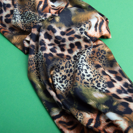 Fabric for clothing Satin silk with a pattern, delicate, light fabric Ліонелла, фото 4 Fabric for clothing Satin silk with a pattern, delicate, light fabric Ліонелла, фото 4