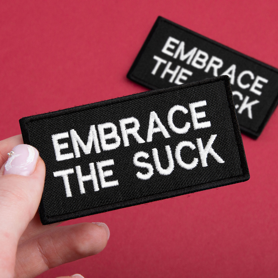 2-Piece Embrace the Suck Patch Set with Hook Backing – 4×8 cm Embroidered Tactical Morale Patches, фото 1