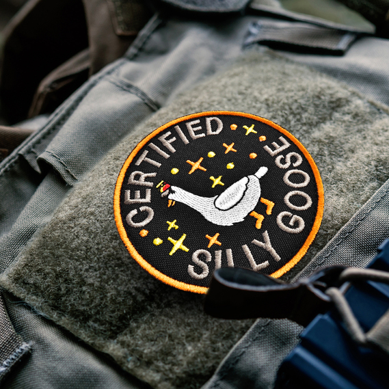 Certified Silly Goose Patch 7,6 cm Embroidered Hook-Backed Morale Patch for Tactical Backpack, Vest, Dog Harness, Helmet, or Gear, фото 3