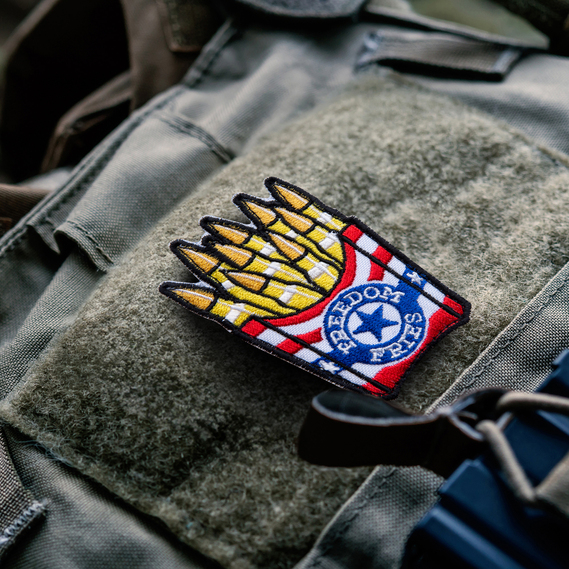 Шеврон нашивка Freedom Fries Patch 5×8 см вишитий патч нашивка на липучці, фото 2 Шеврон нашивка Freedom Fries Patch 5×8 см вишитий патч нашивка на липучці, фото 2