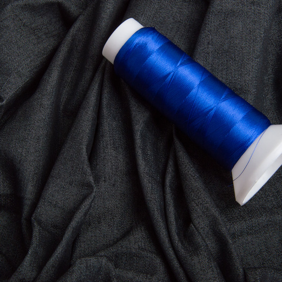 Тканина джинс, джинсова 150 см 185 гр/2 стрейчева, для джинсів, костюмів, юбок, дитячого одягу чорна, фото 3 Тканина джинс, джинсова 150 см 185 гр/2 стрейчева, для джинсів, костюмів, юбок, дитячого одягу чорна, фото 3