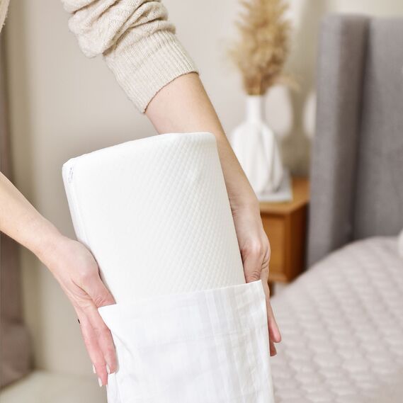 ErgoRoll Orthopedic Pillow 40х15х15 cm IDEIA Contour Memory Foam Pillow for Side, Back, and Stomach Sleepers, with Zippered Cooling Pillowcase, фото 7