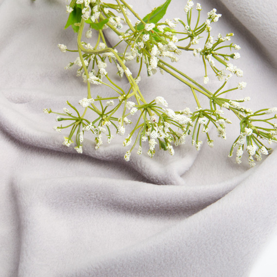 Ткань флис однотонный 280 гр/м2 теплая ткань полар антипилинг, мягкая для флисовок, кофт, штанов св.сірий, фото 3 Ткань флис однотонный 280 гр/м2 теплая ткань полар антипилинг, мягкая для флисовок, кофт, штанов св.сірий, фото 3