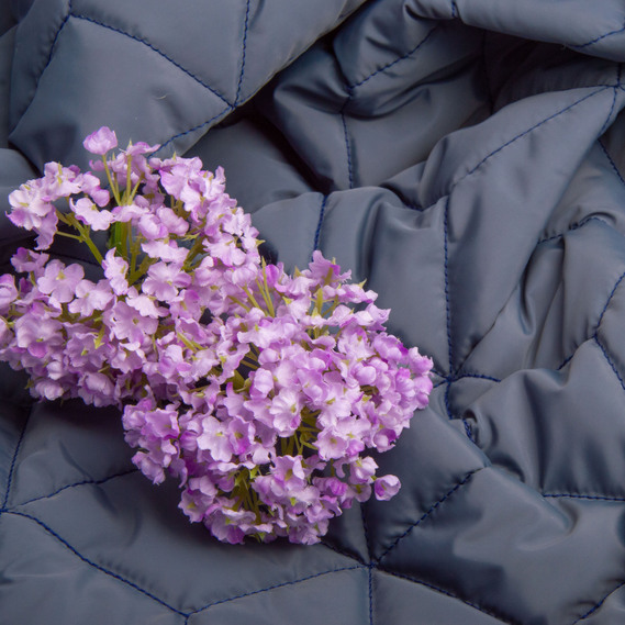 Ткань плащевая стеганная 10x10 см, утеплитель синтепон 100 + спанбонд, плащевой однотонный, 140 см, 210 гр/м2 сіра, фото 4