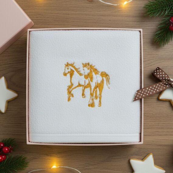 Рушник з вишивкою конячки Рік Коня 50х90 см у подарунковій упаковці, бавовна коники жовті, фото 3